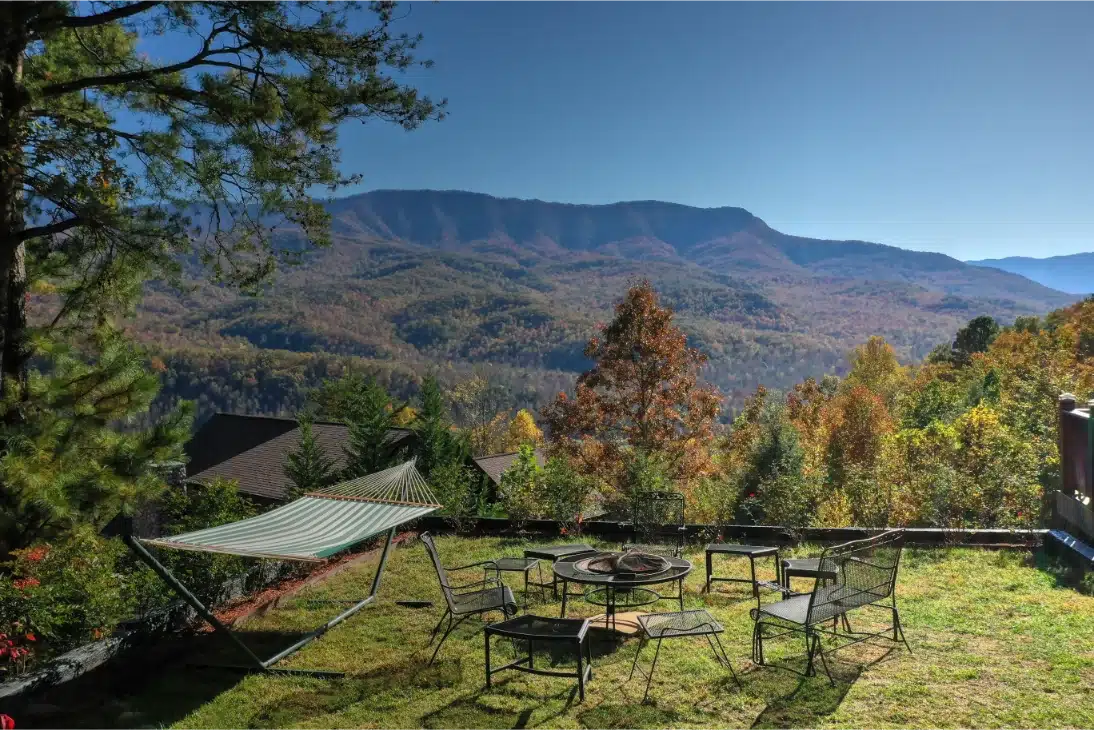 amazing-view-smoky-mountain-cabins-lazy-daisy4